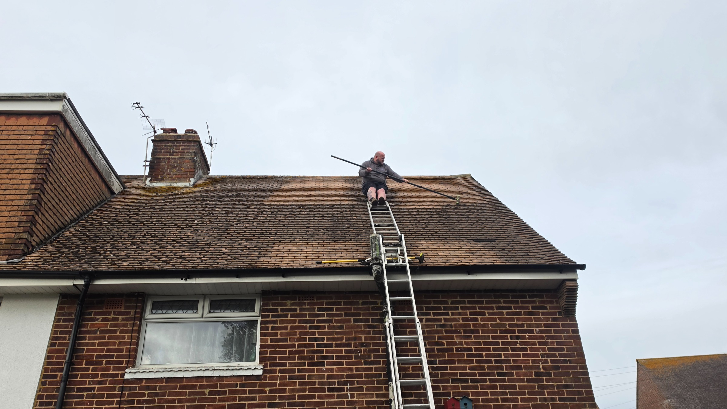 Hand Roof Cleaning And Gutter Clearance In Brighton And Hove